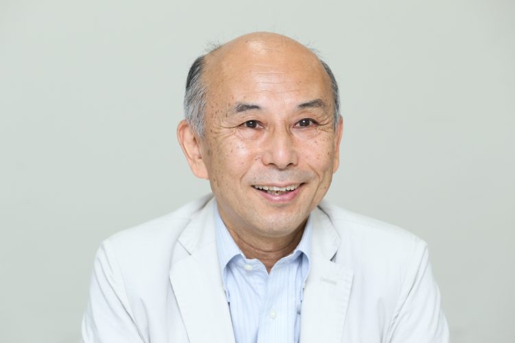 Hosei University professor emeritus Yasuo Suwa stressed the importance of the right to a career to enable individuals to work on their own terms.